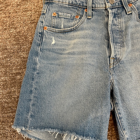 Levi’s 501 Denim Light Wash Shorts W27 - Picture 3 of 10